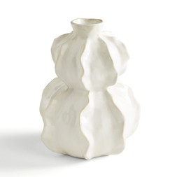 Curved Ceramic Vase £12