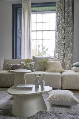 CUSHION SELECTION