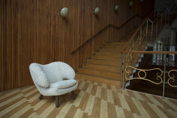 House of Finn Juhl The Pelican Chair - Sheepskin - Off White