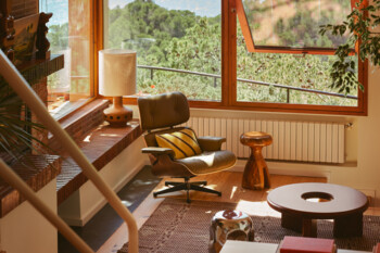 https://ww-w.prshots.co.uk/contents/archives/2313/1149/images/thumb350x287_auto/nest.co.uk_hkliving-conversation-coffee-table_thumb.jpg