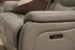 Pearson Grey Leather 2 Seater Electric Recliner Sofa RRP €3199 (NOW €1549)