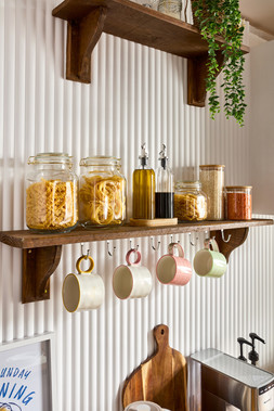 B&M HOME SS26 // KITCHEN // CLEAR STORAGE JAR WITH CLIP 2000ML £3.50 // SET OF 2 GLASS OLIVE & VINEGAR BOTTLES ON BAMBOO STAND £5 // GLASS STORAGE JAR WITH CLIP 1000ML £2.50 //
