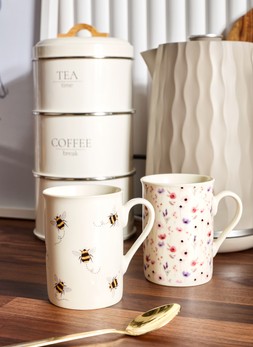 B&M HOME SS26 // KITCHEN // 3 STACKING CAISTERS £6 // MORPHY RICHARDS VAPOUR KETTLE £20 // FINE CHINA MUG £2 EACH //
