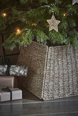 Christmas at Ivyline - SEAGRASS ARTISANAL HANDWOVEN FOLDABLE SQUARE TREE SKIRT H26CM W60CM