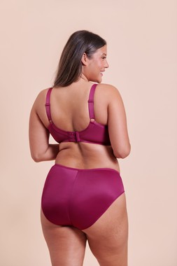 SPOTLIGHT BERRY PURPLE FULL CUP SIDE SUPPORT BRA  £35 €53 USD$66 CAD$79 AUD$85.95 &  FULL BRIEF £16 €25 USD$28 CAD$30 AUD$32.95
