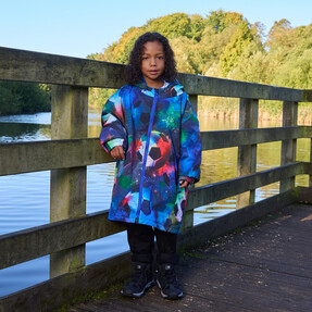 OHS Kids Water Resistant Football Sherpa Drying Robe - Neon - £22