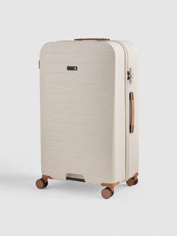 PRIMARK CONTRAST HARDSHELL £45 €55 $63 RON270 PLN240 CZK1430 (2)