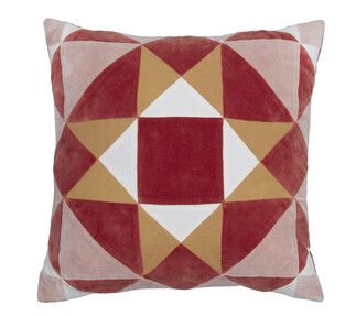 https://ww-w.prshots.co.uk/contents/archives/98/201/images/thumb350x287_auto/marks_amp_spencer_ms-velvet-patchwork-cushion-25_thumb.jpg
